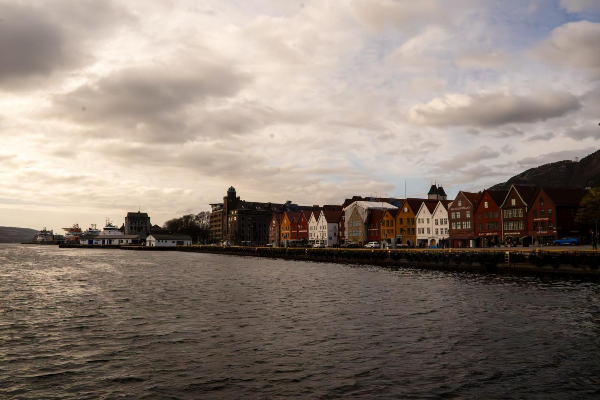 Golden Fjord-View Apartment Bergen Exterior photo